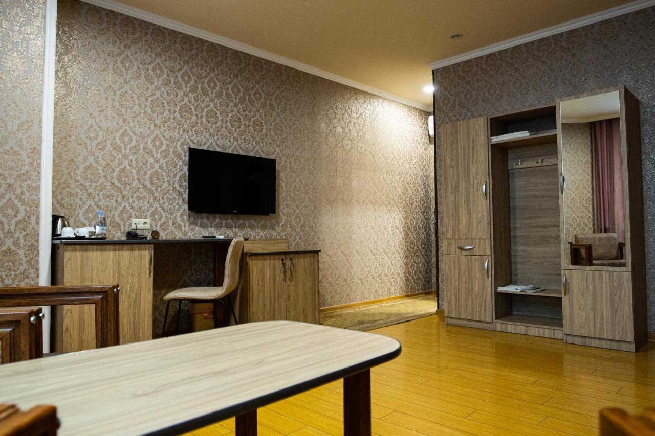 Inga Hotel Yerevan Ngoại thất bức ảnh