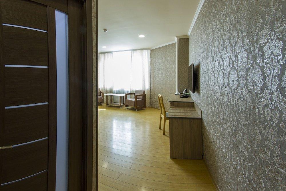 Inga Hotel Yerevan Ngoại thất bức ảnh