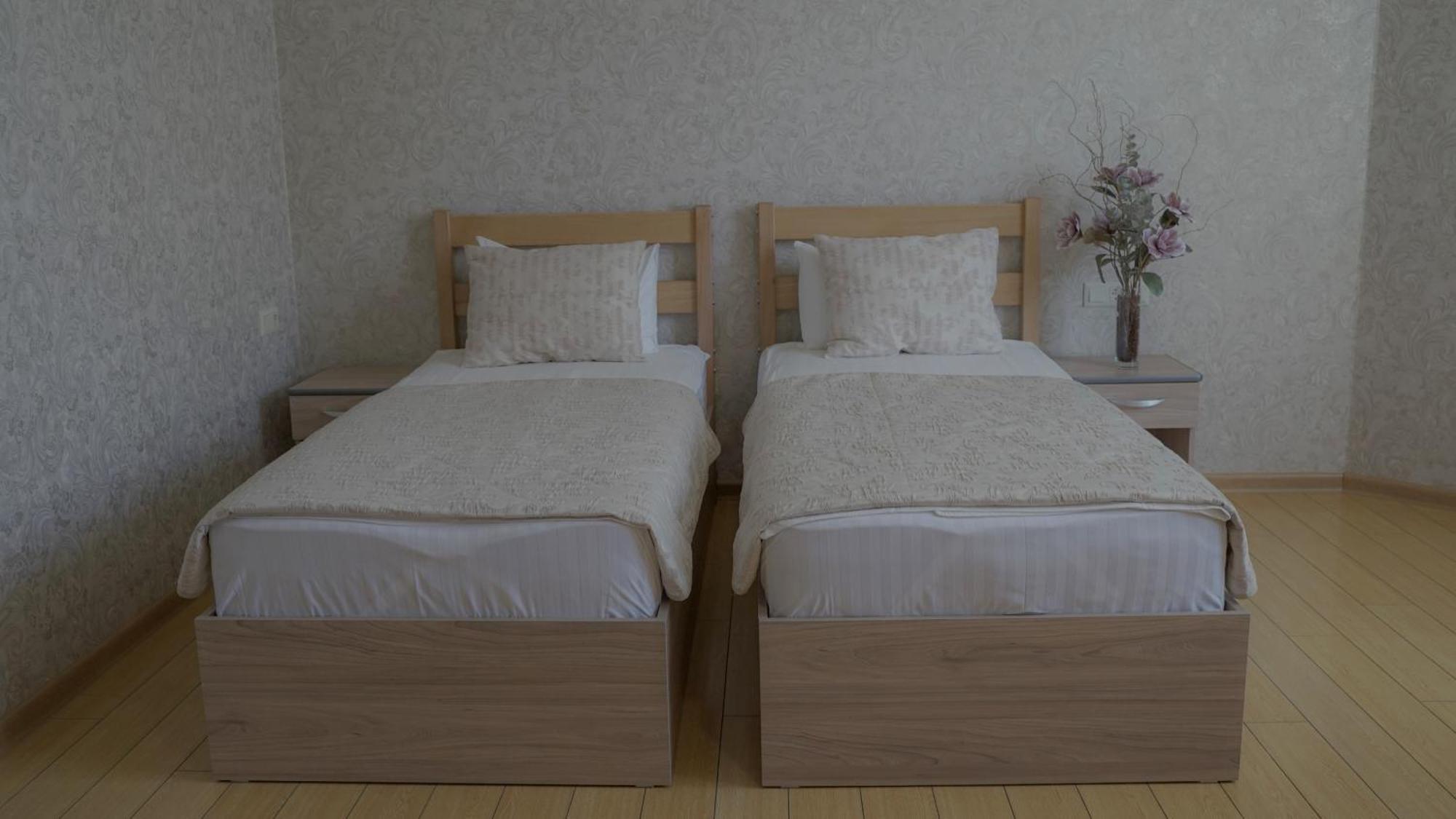 Inga Hotel Yerevan Ngoại thất bức ảnh